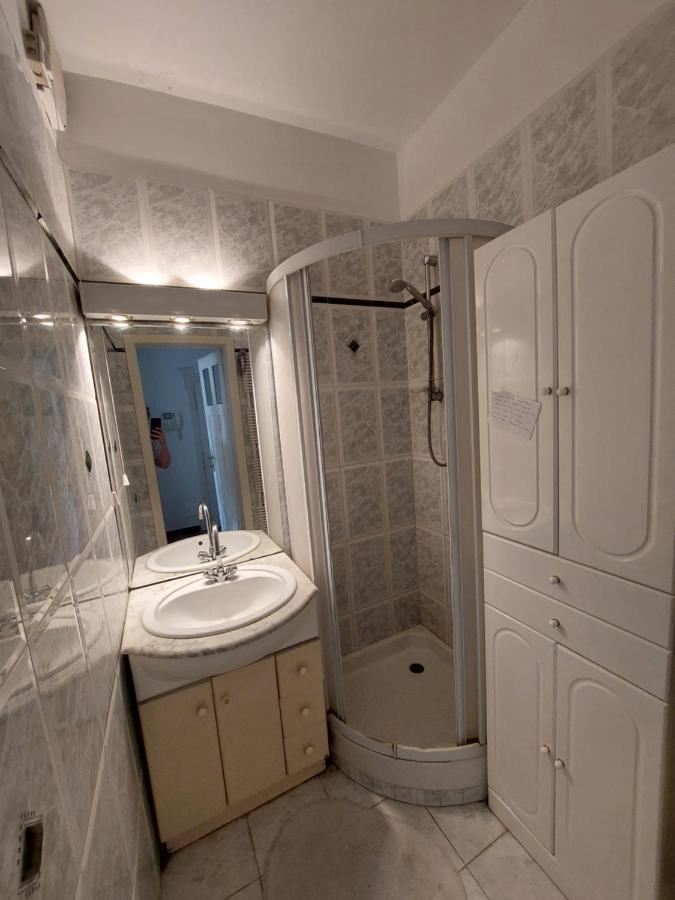 R24, Rose House Hotel Ljubljana Bagian luar foto