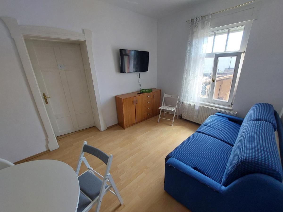 R24, Rose House Hotel Ljubljana Bagian luar foto