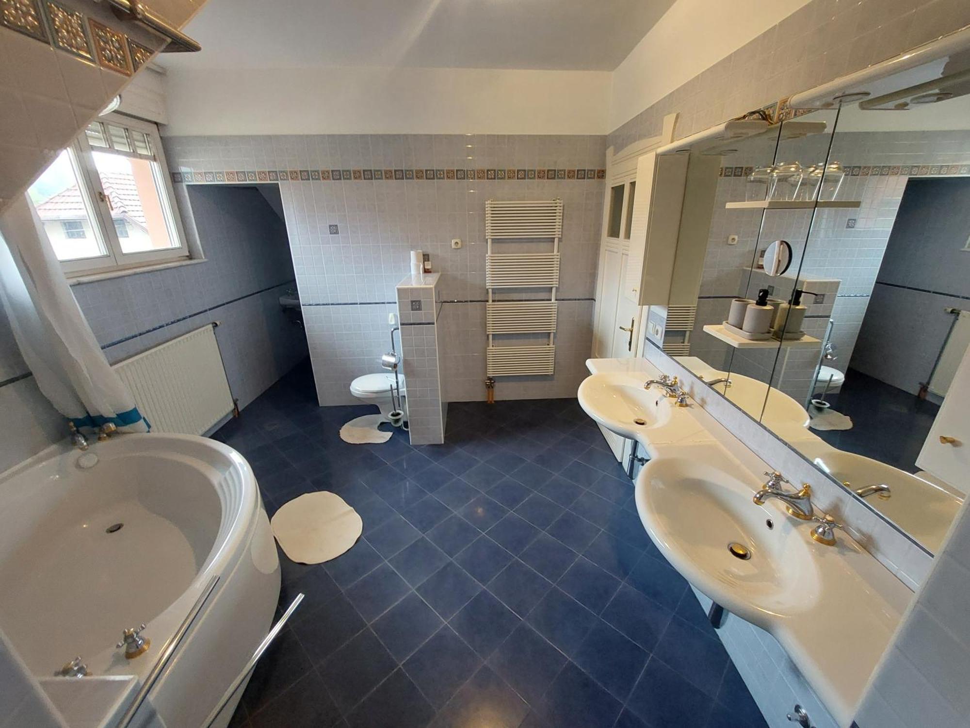 R24, Rose House Hotel Ljubljana Bagian luar foto