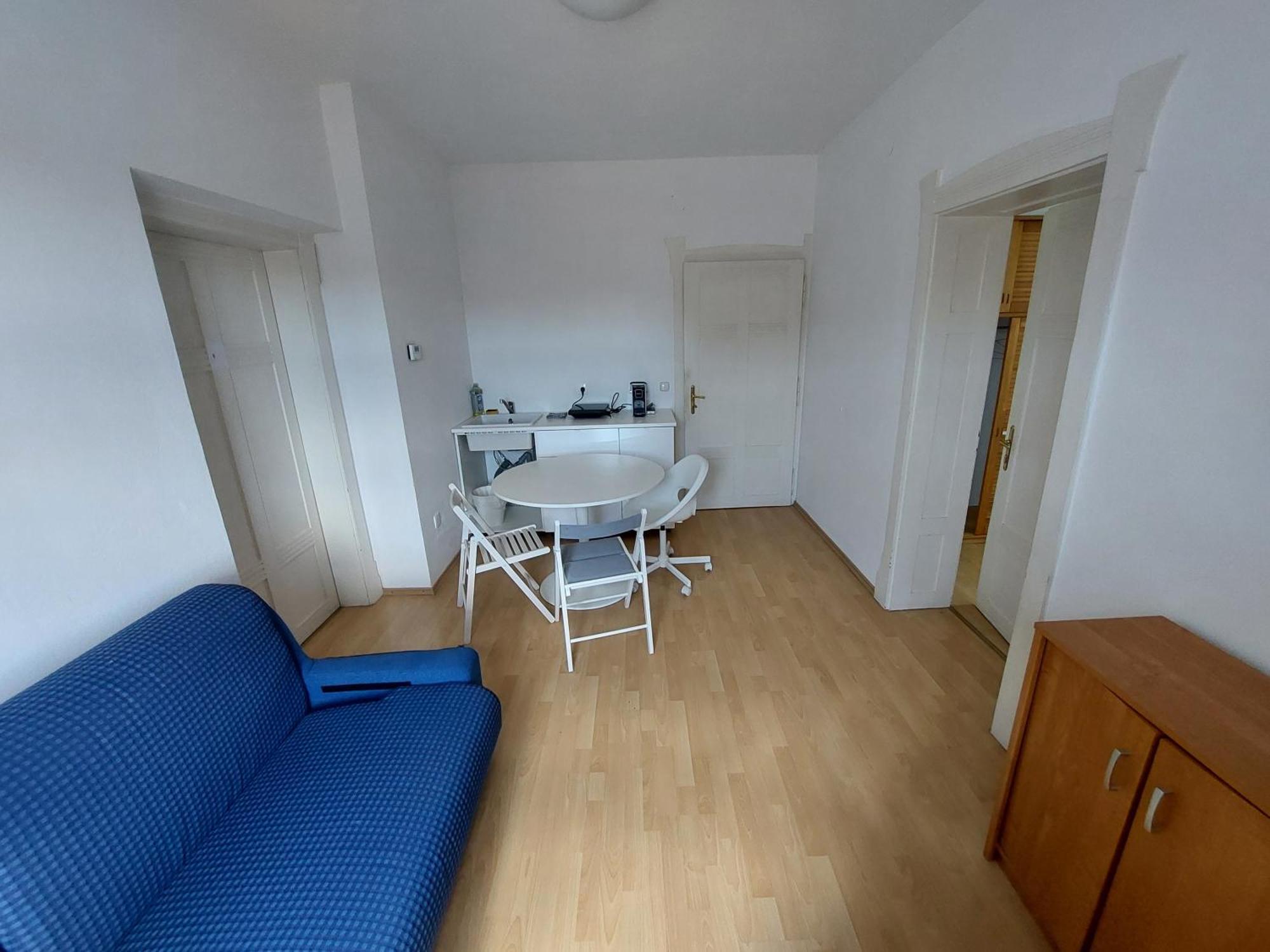 R24, Rose House Hotel Ljubljana Bagian luar foto